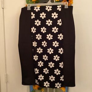 Black skirt with flowers